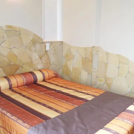 Les Amandiers Hotell