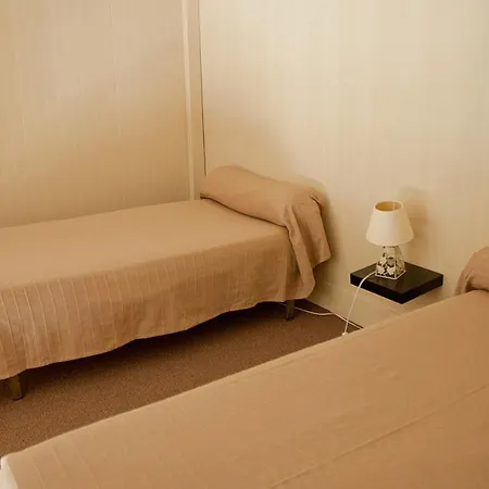 Les Amandiers Hotell Saint-Raphaël