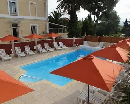 Hotell Les Amandiers Saint-Raphaël